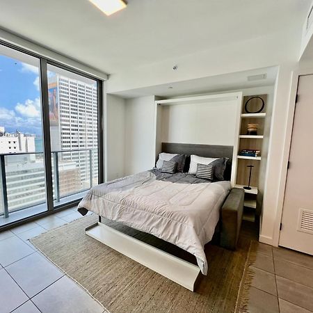 Apartamento Spacious Studio In The Heart Of Downtown Miami Exterior foto