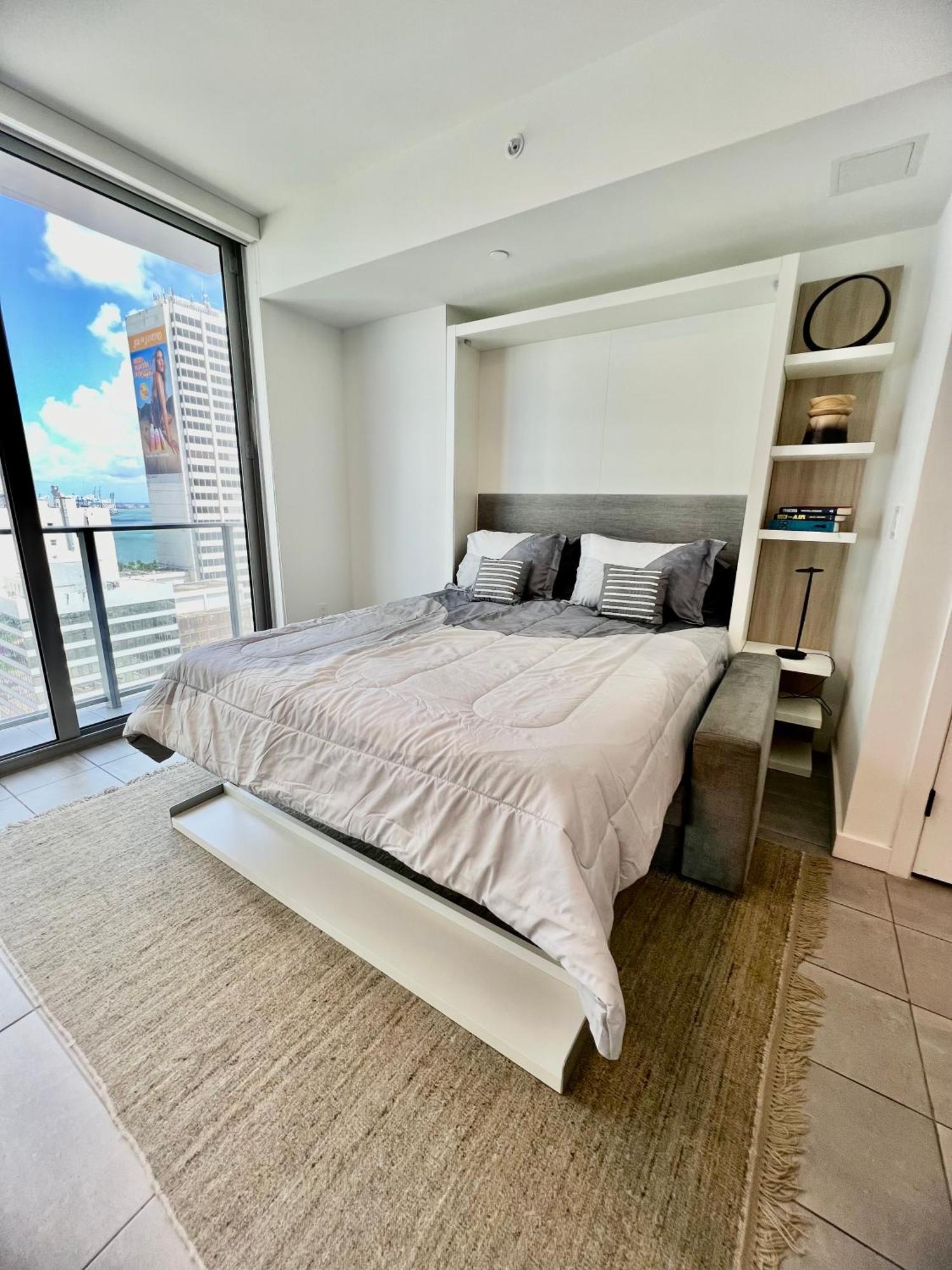 Apartamento Spacious Studio In The Heart Of Downtown Miami Exterior foto