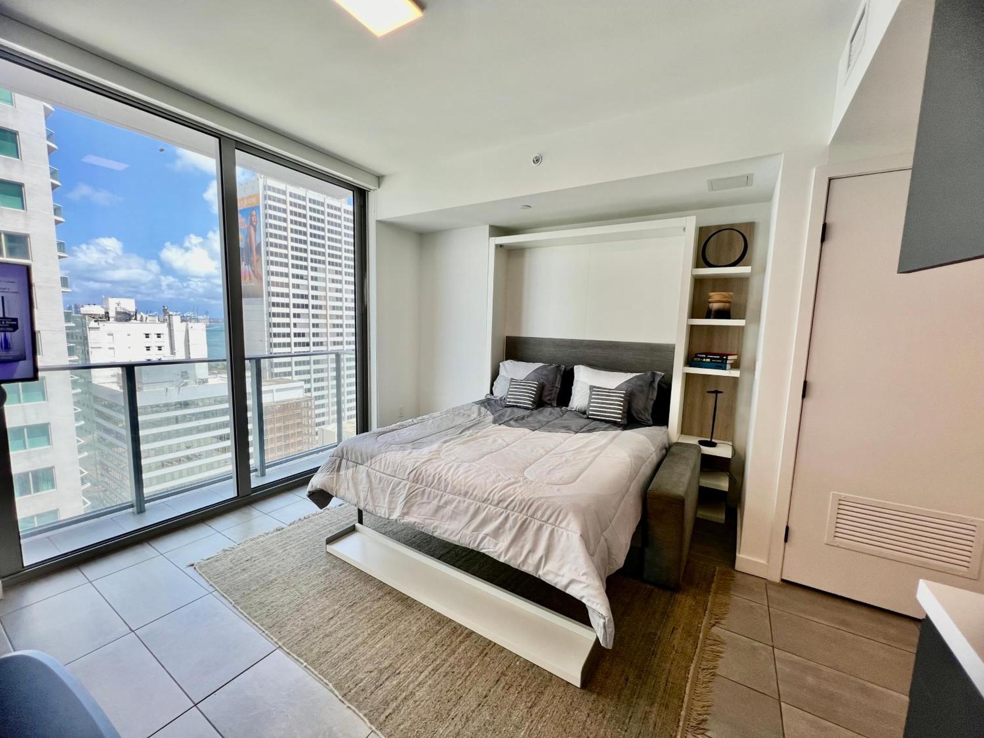 Apartamento Spacious Studio In The Heart Of Downtown Miami Exterior foto